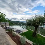 Marigold Villa